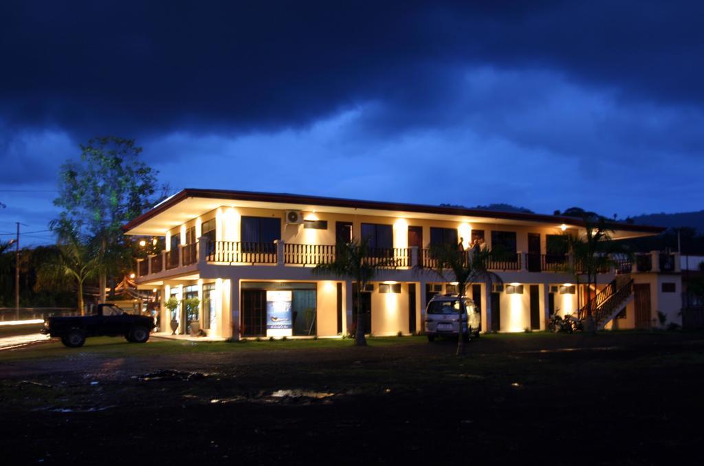 Blue Palm Hotel Jacó Buitenkant foto