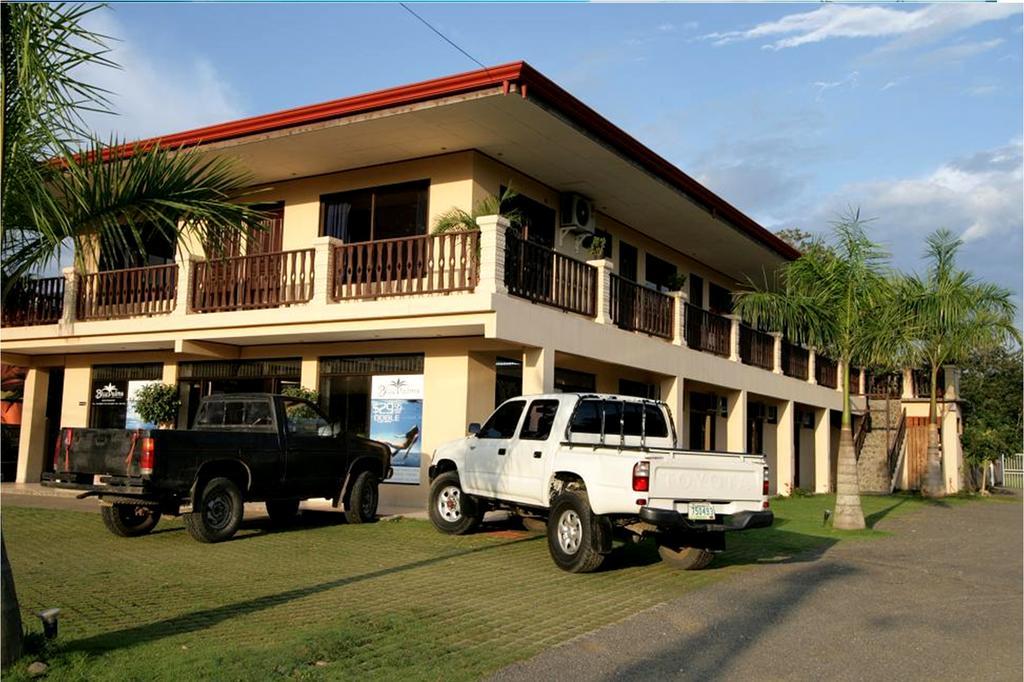 Blue Palm Hotel Jacó Buitenkant foto